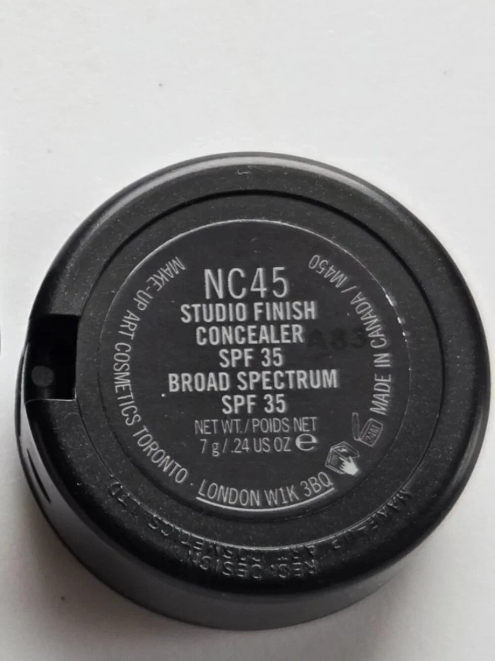 MAC Studio Finish Concealer SPF 35 - NC45/NC 45, New in Box, RARE, FAST SHIP